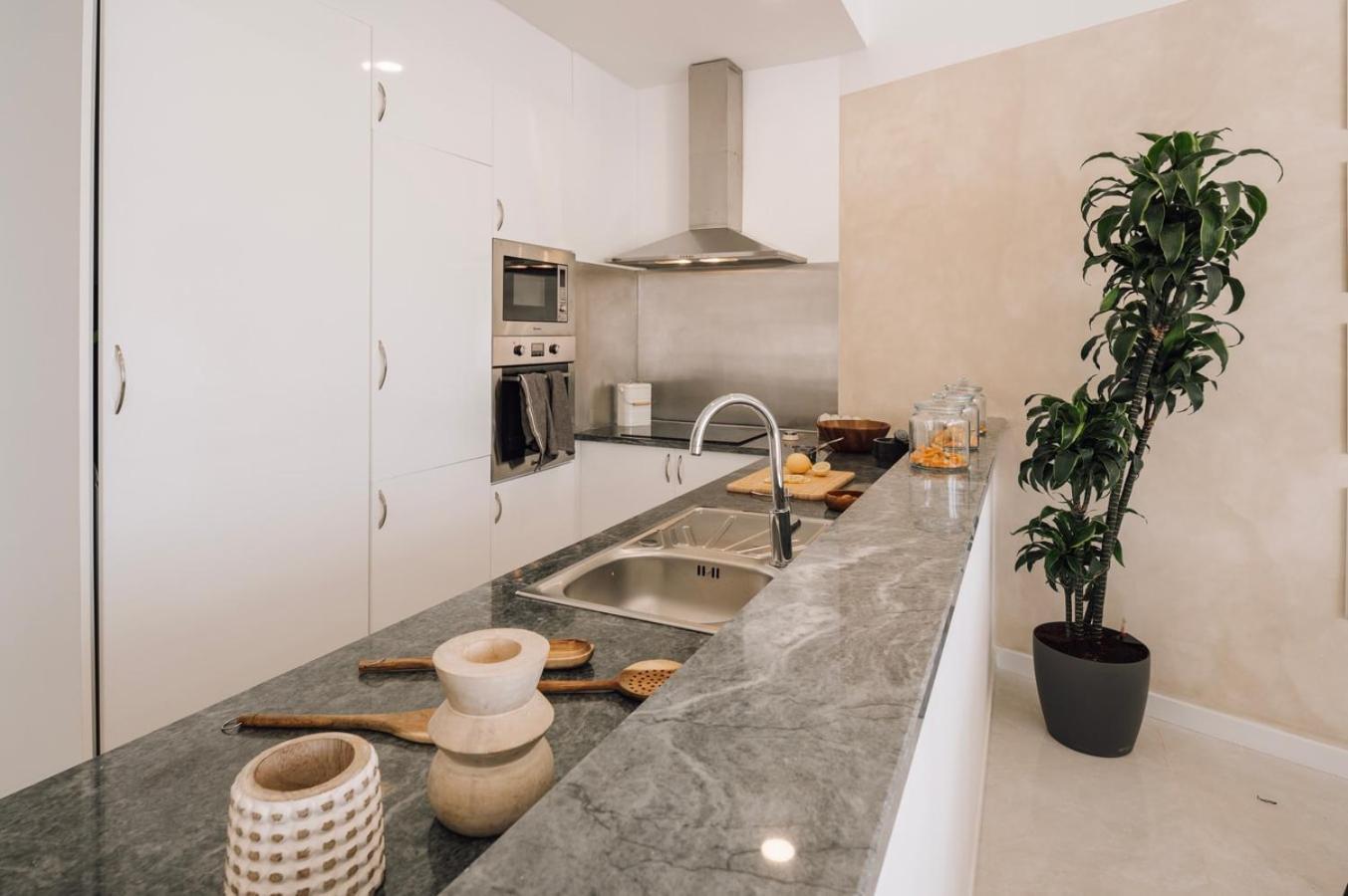 Salvia - 2 Bedrooms And Terrace In Alcantara Apartamento Lisboa