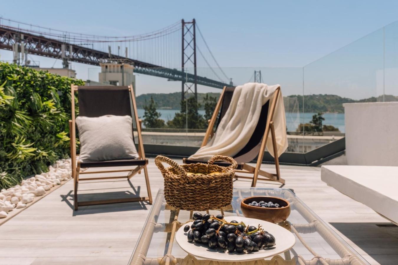 Salvia - 2 Bedrooms And Terrace In Alcantara Apartamento Lisboa